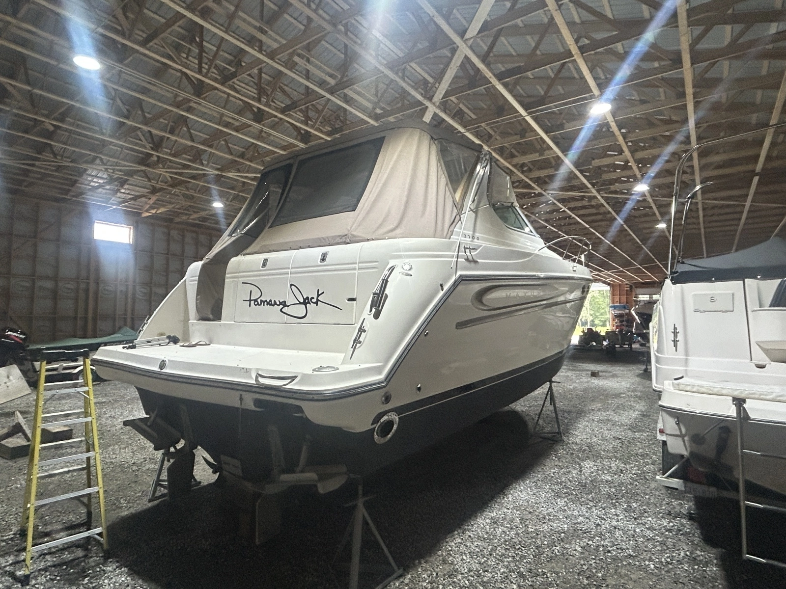 1999 Maxum 3700 SCR