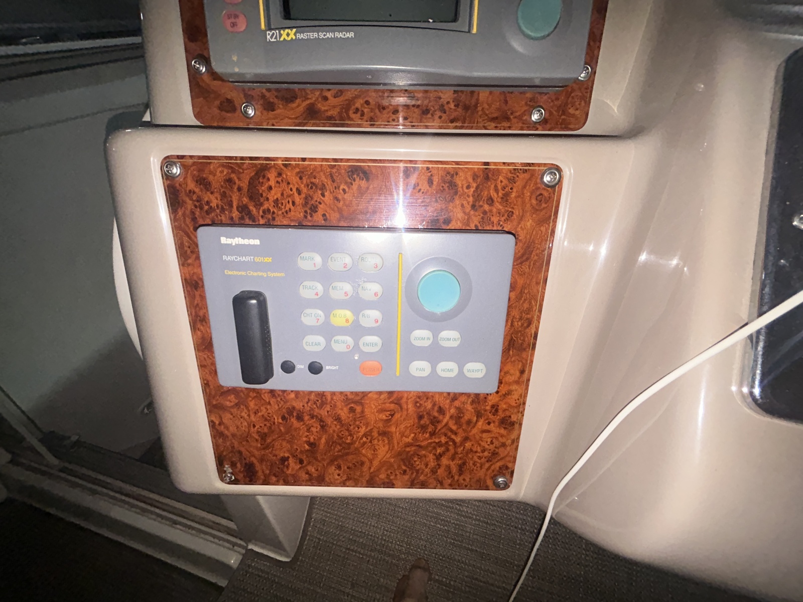 1999 Maxum 3700 SCR