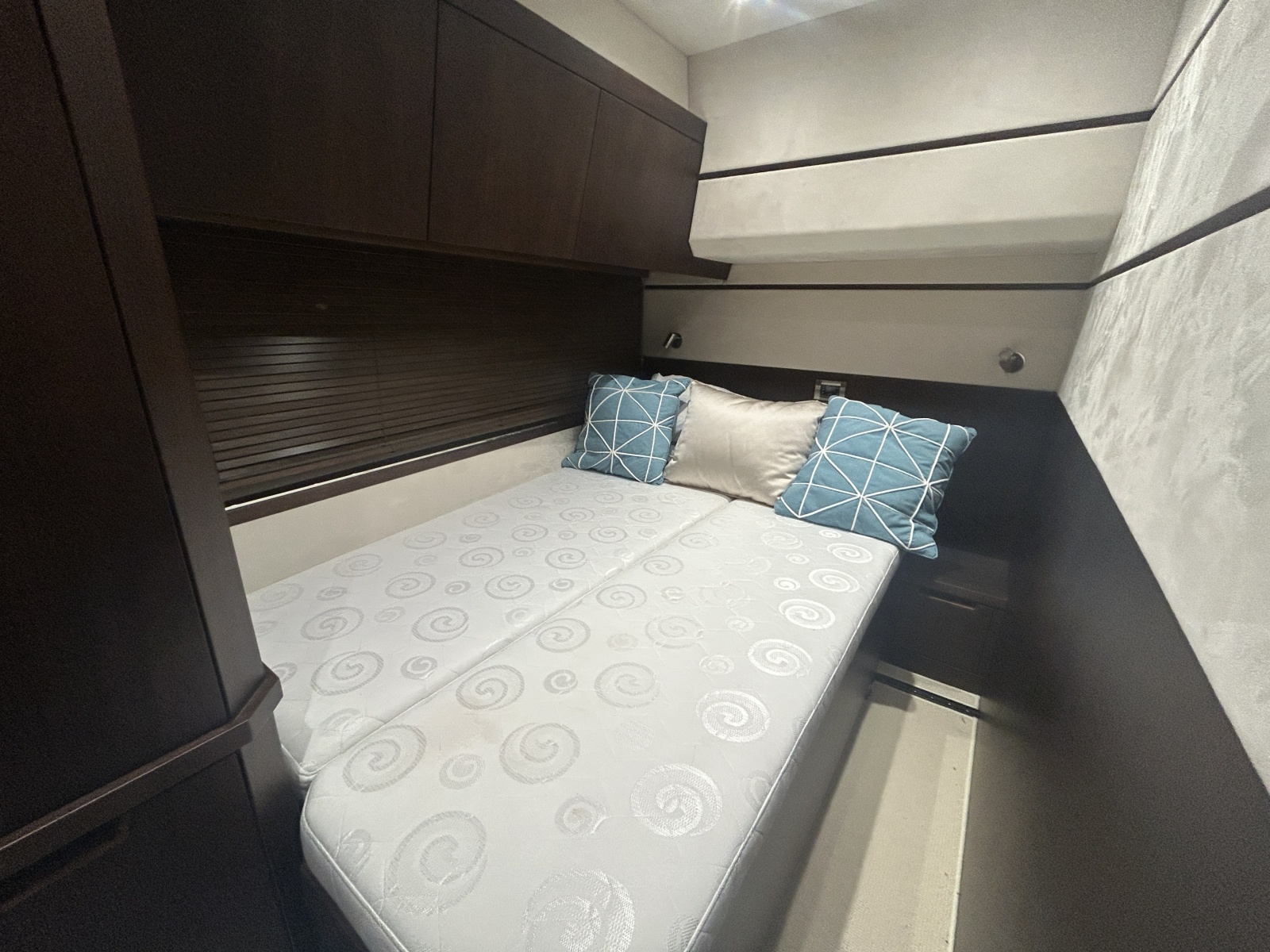 2018 Galeon 560 Sky 56