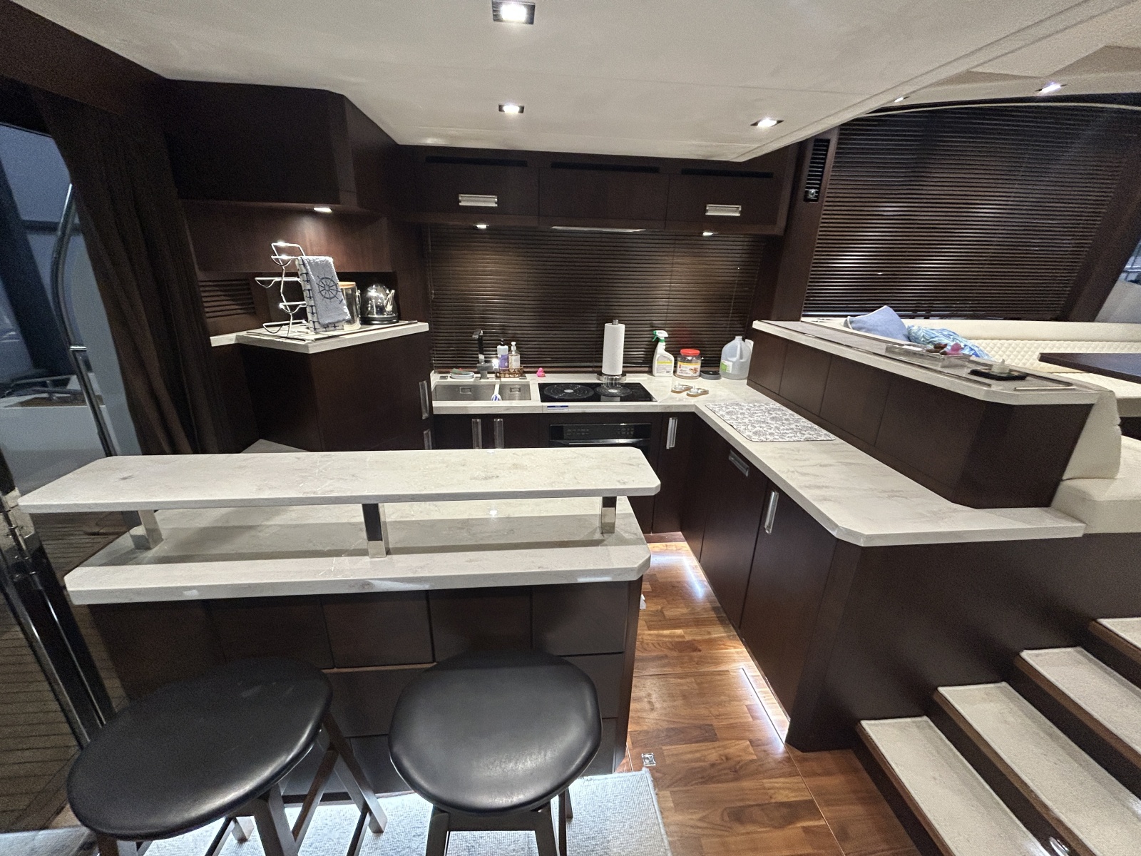 2018 Galeon 560 Sky 56