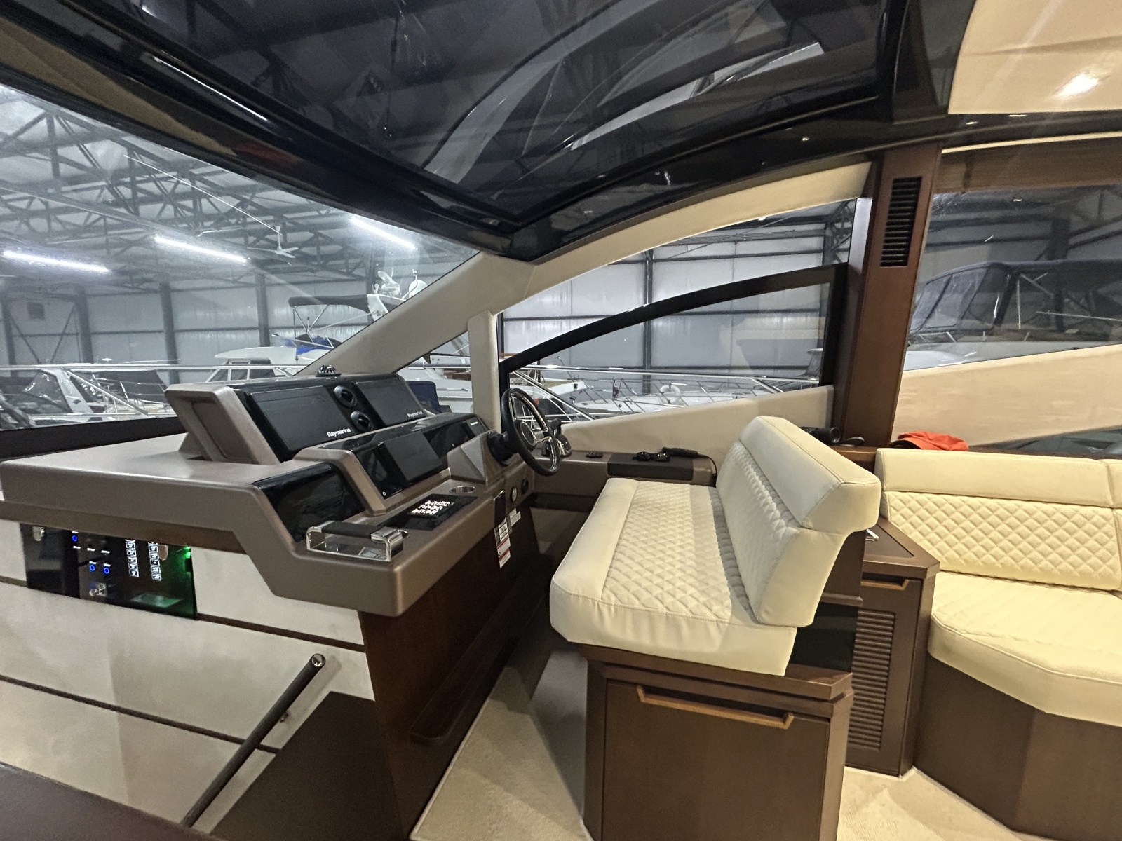 2018 Galeon 560 Sky 56