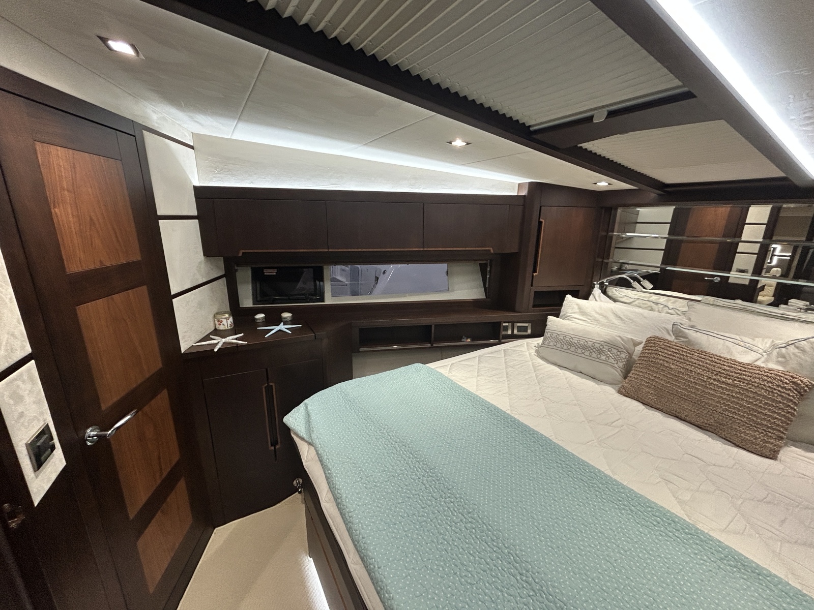 2018 Galeon 560 Sky 56