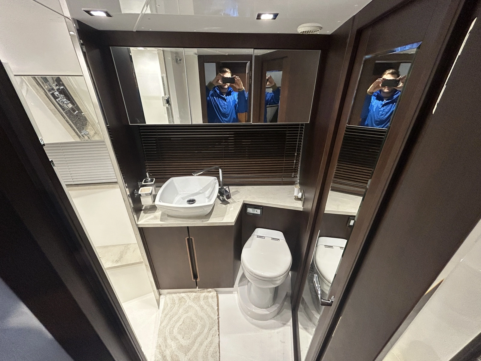 2018 Galeon 560 Sky 56