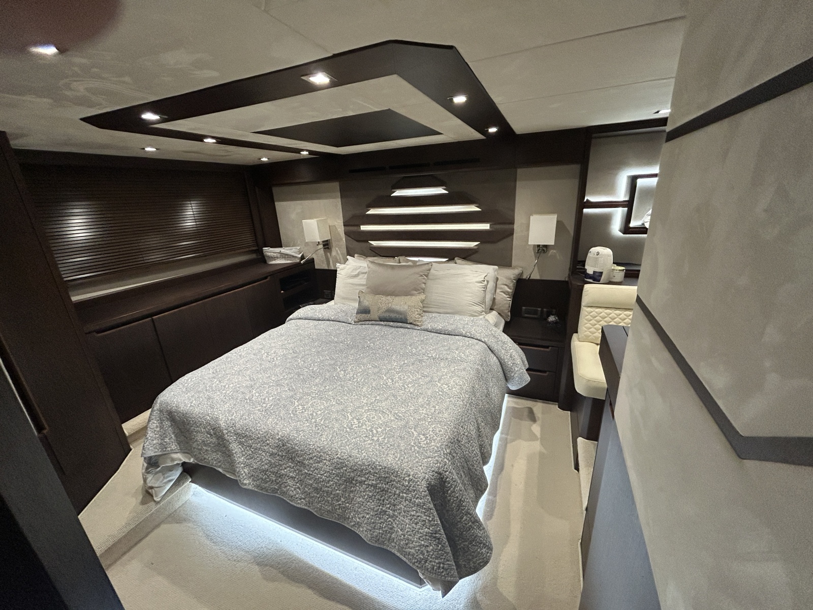 2018 Galeon 560 Sky 56