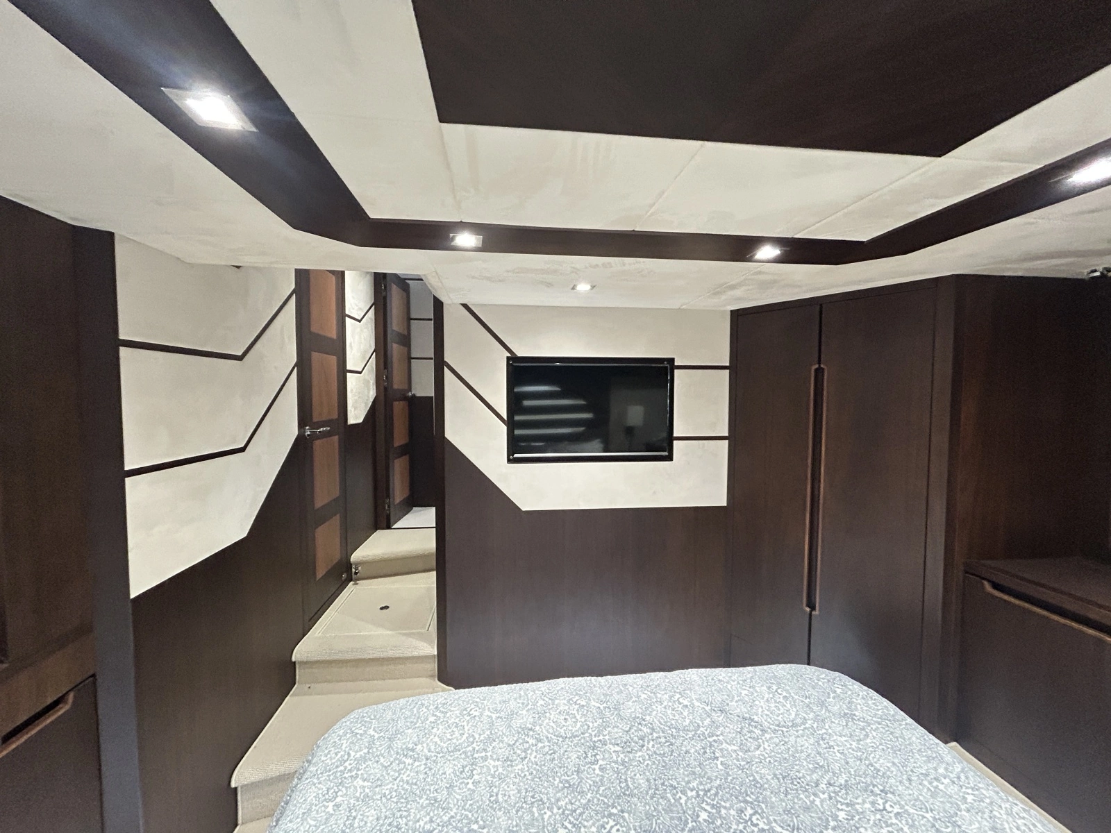 2018 Galeon 560 Sky 56