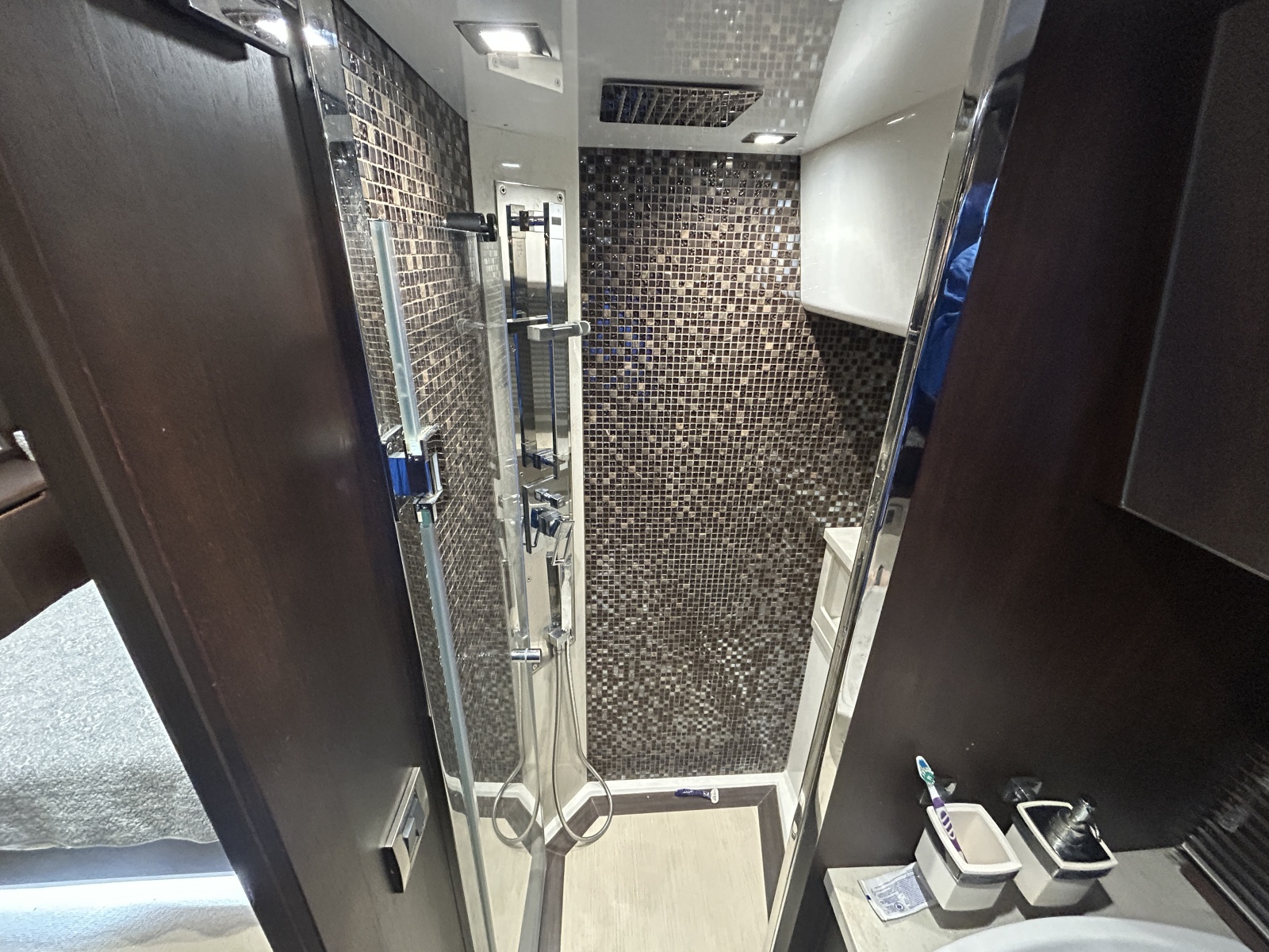 2018 Galeon 560 Sky 56