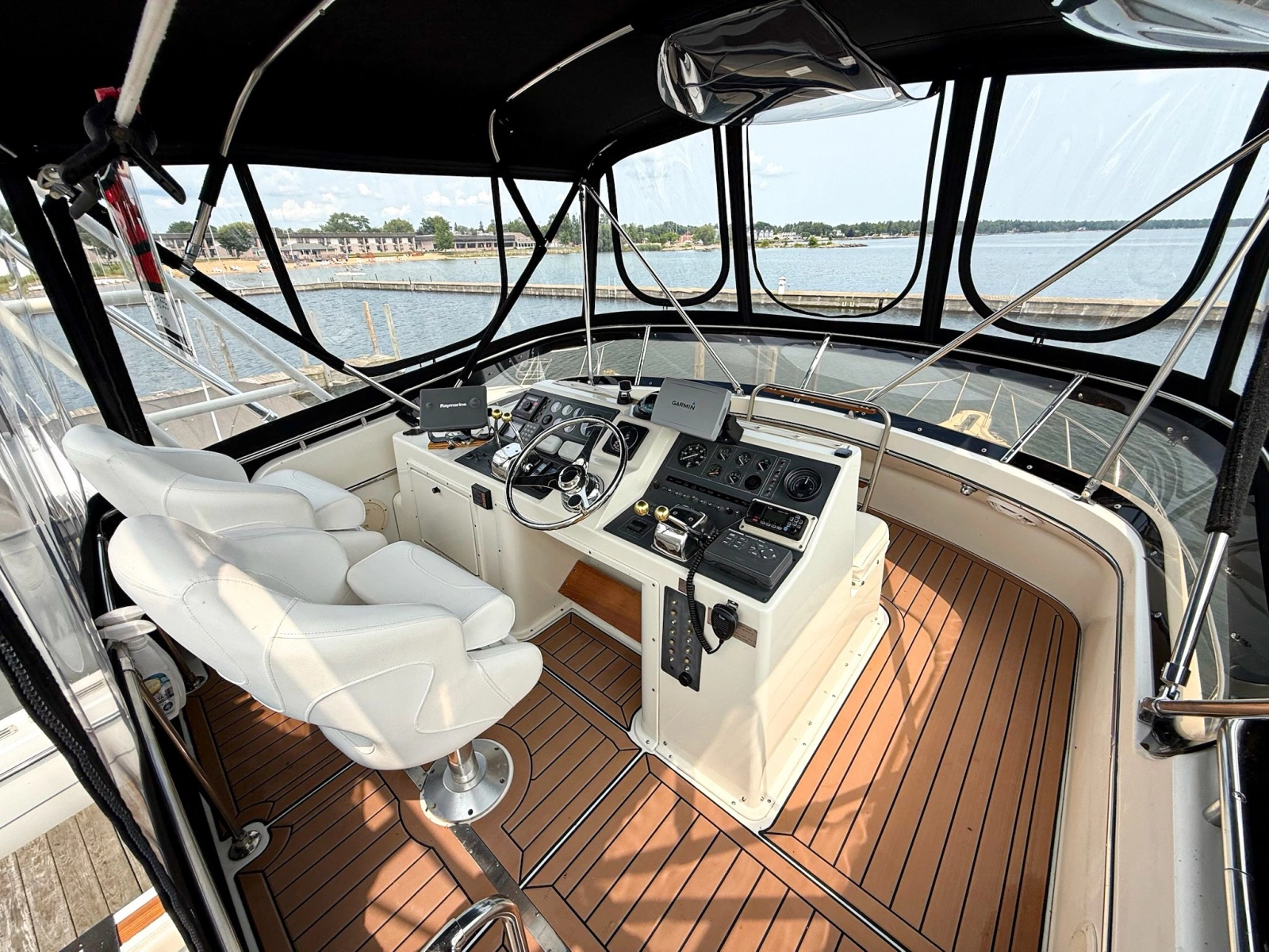 1989 Tiara Yachts 3600 Convertible