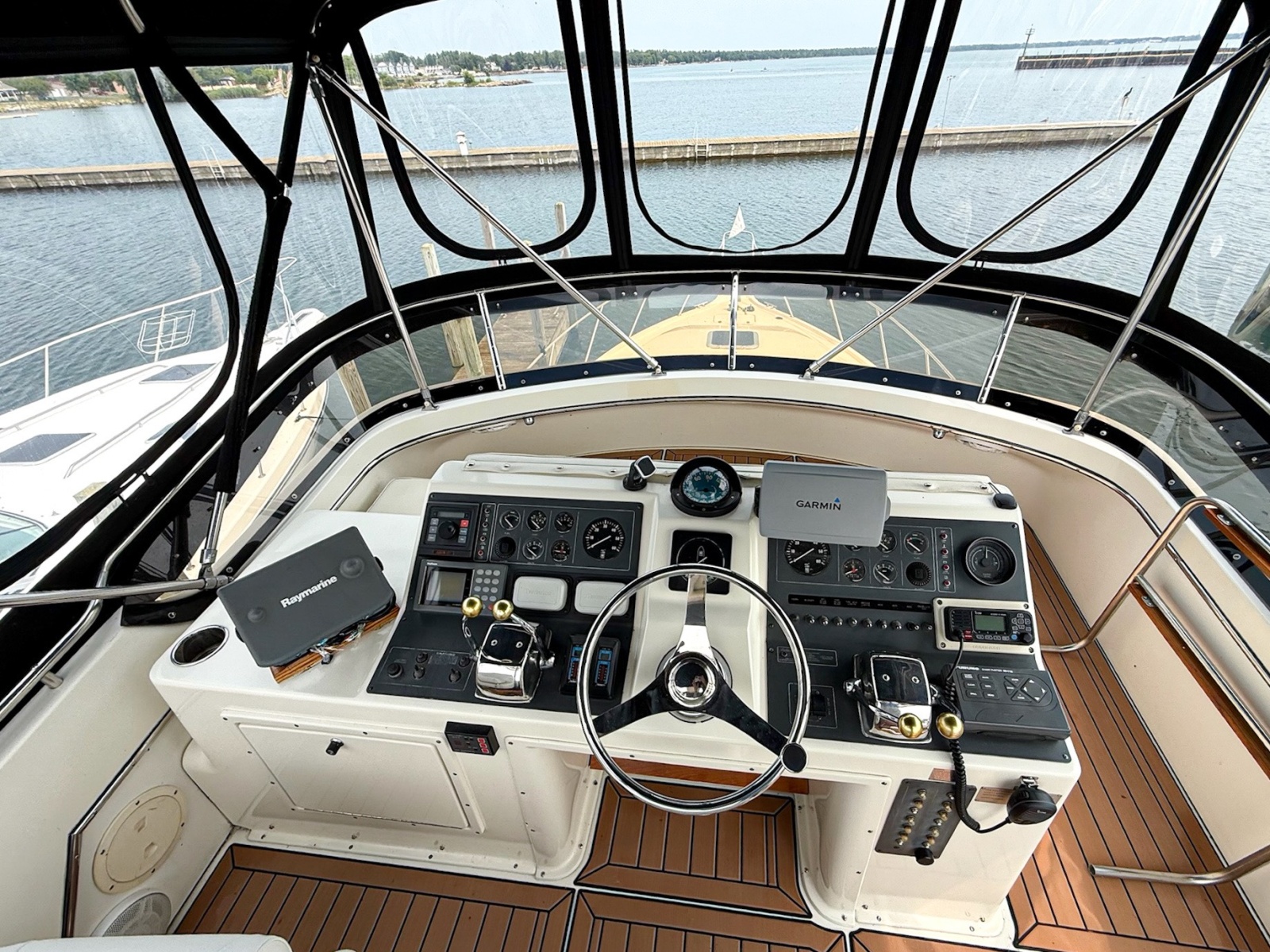1989 Tiara Yachts 3600 Convertible
