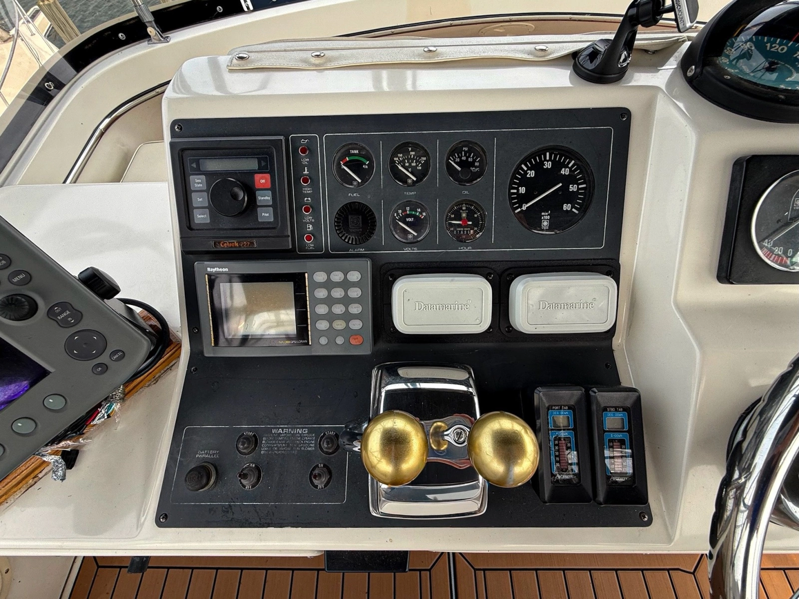 1989 Tiara Yachts 3600 Convertible