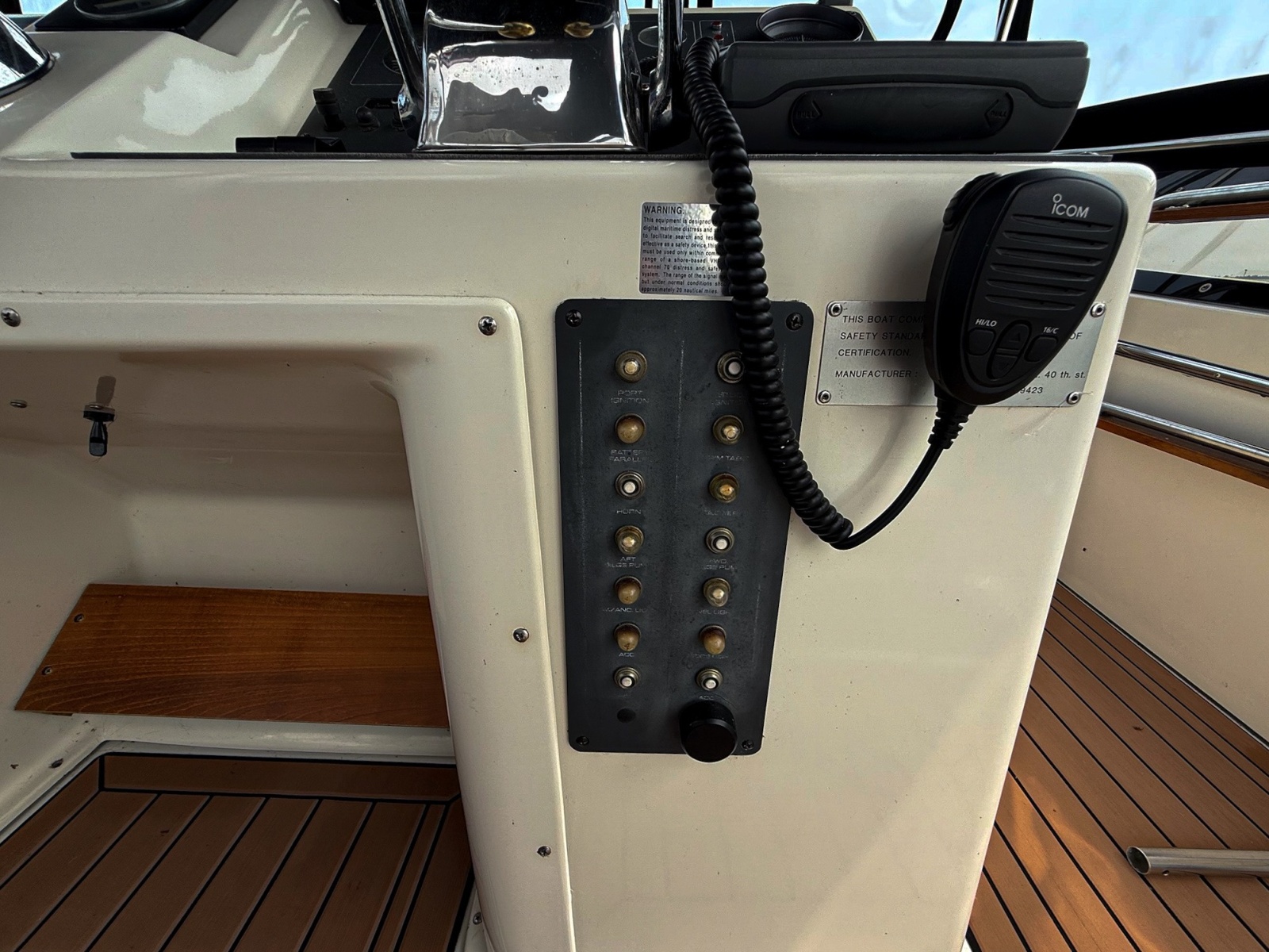 1989 Tiara Yachts 3600 Convertible