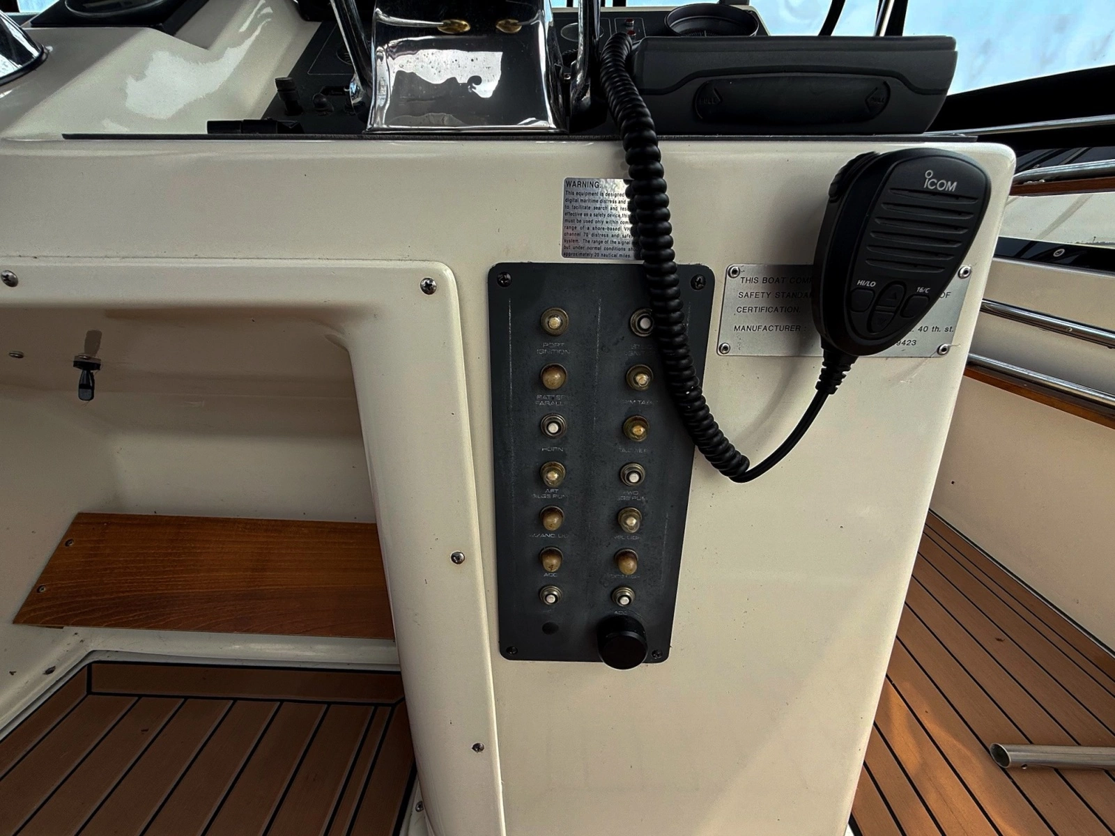 1989 Tiara Yachts 3600 Convertible