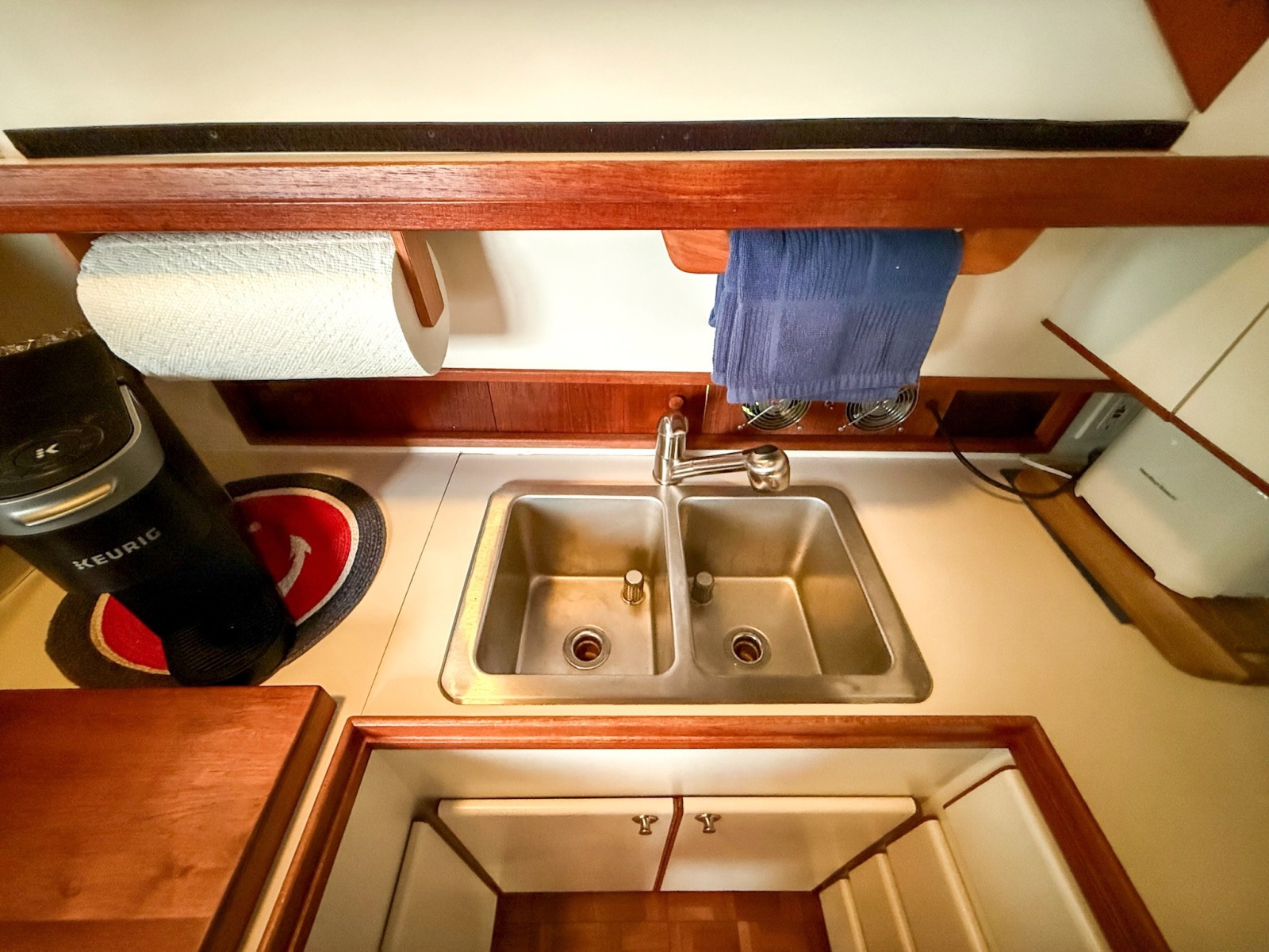 1989 Tiara Yachts 3600 Convertible