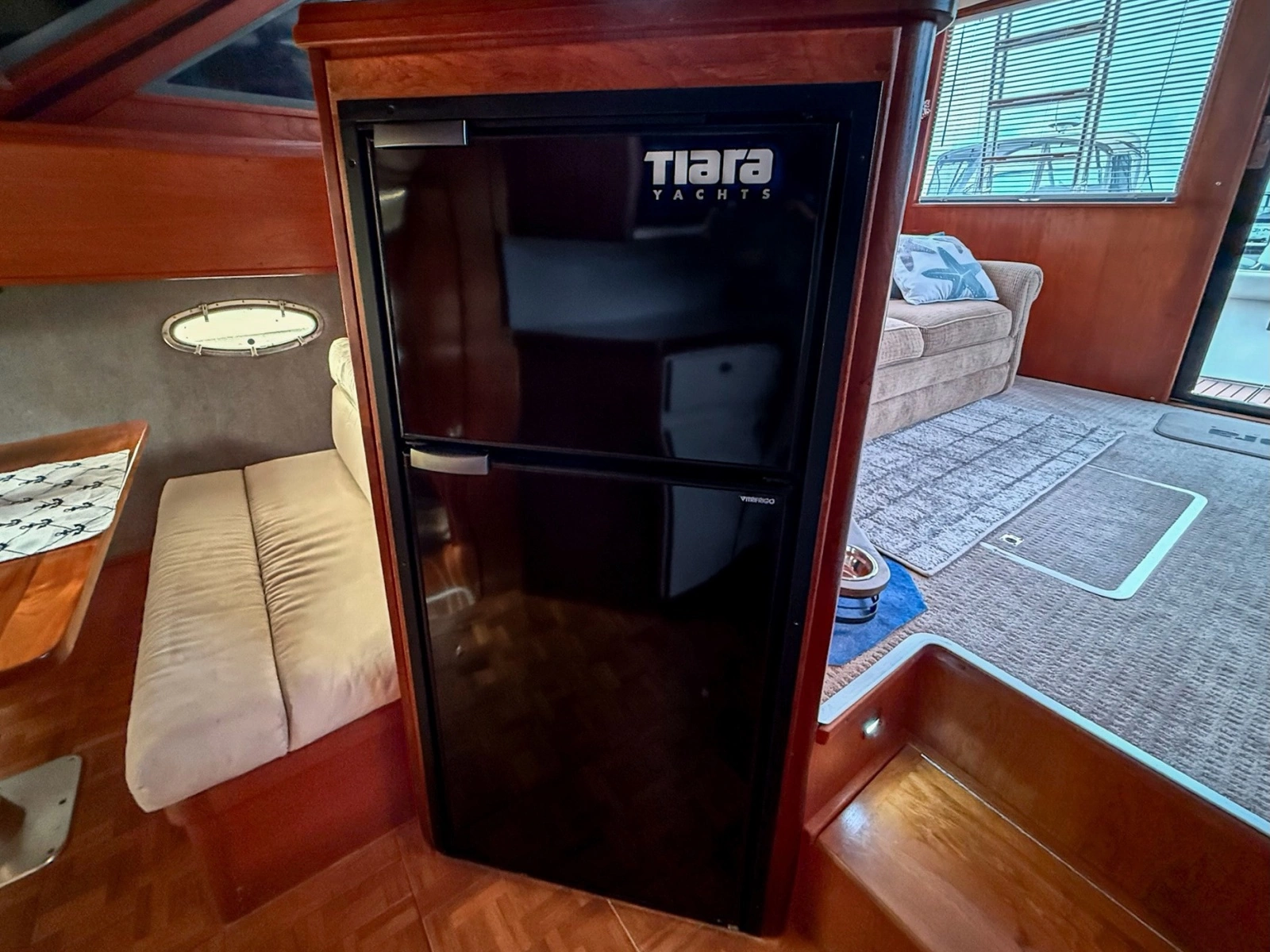 1989 Tiara Yachts 3600 Convertible