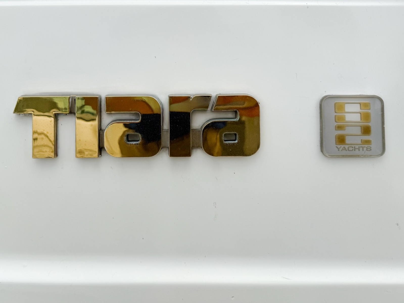 1989 Tiara Yachts 3600 Convertible