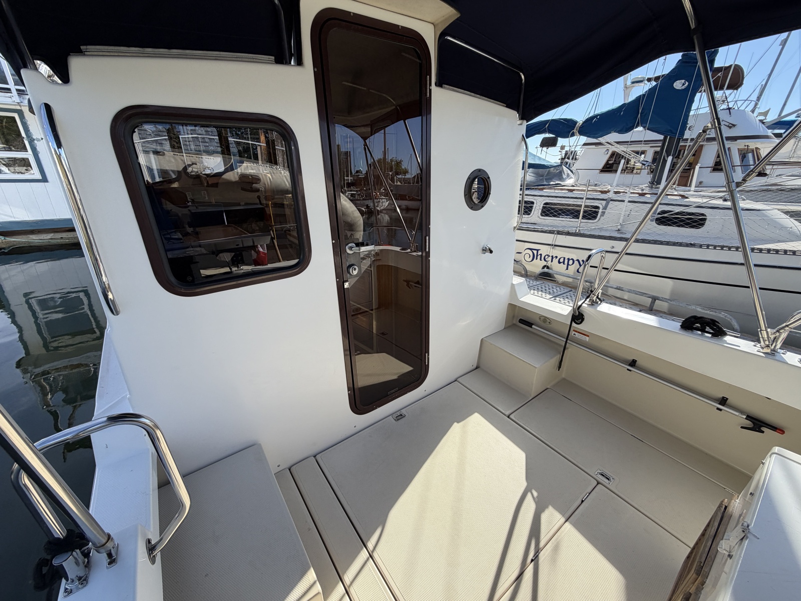 2010 Ranger Tugs 25 SC