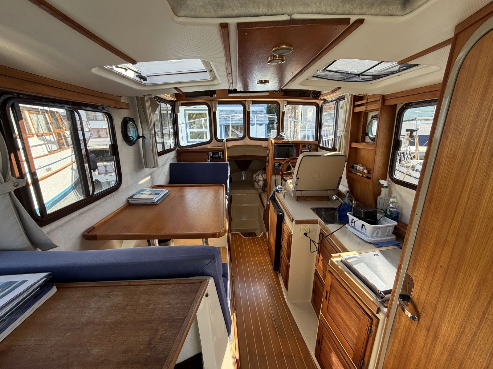 2010 Ranger Tugs 25 SC