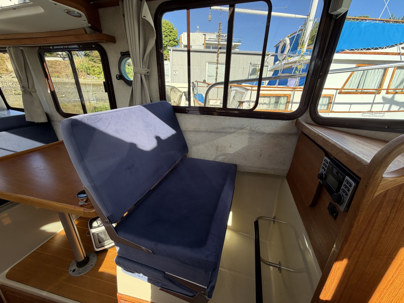 2010 Ranger Tugs 25 SC