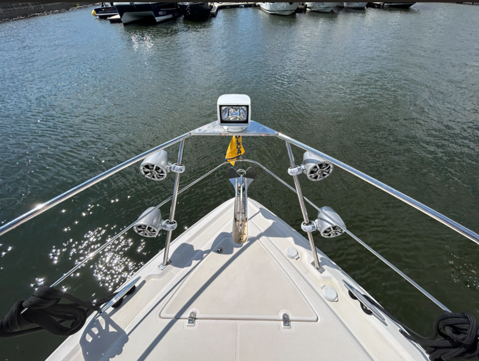2007 Cruisers Yachts 455