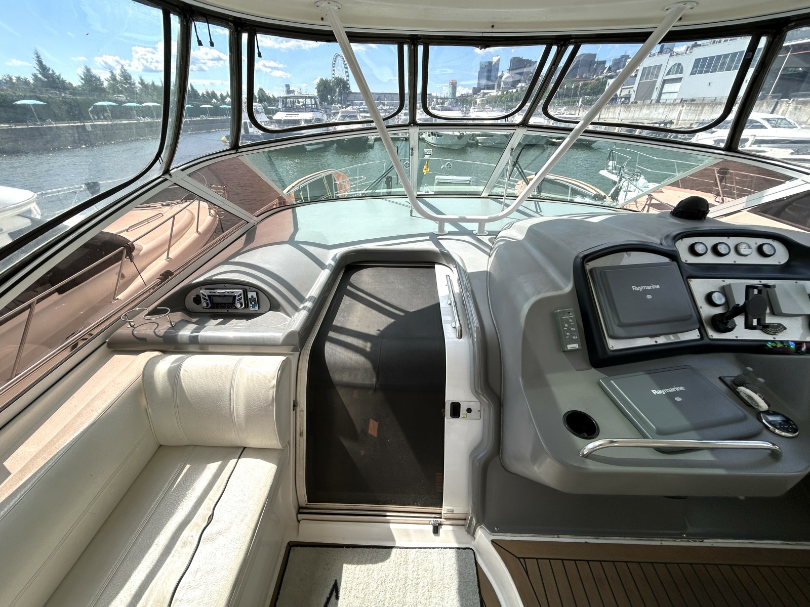 2007 Cruisers Yachts 455
