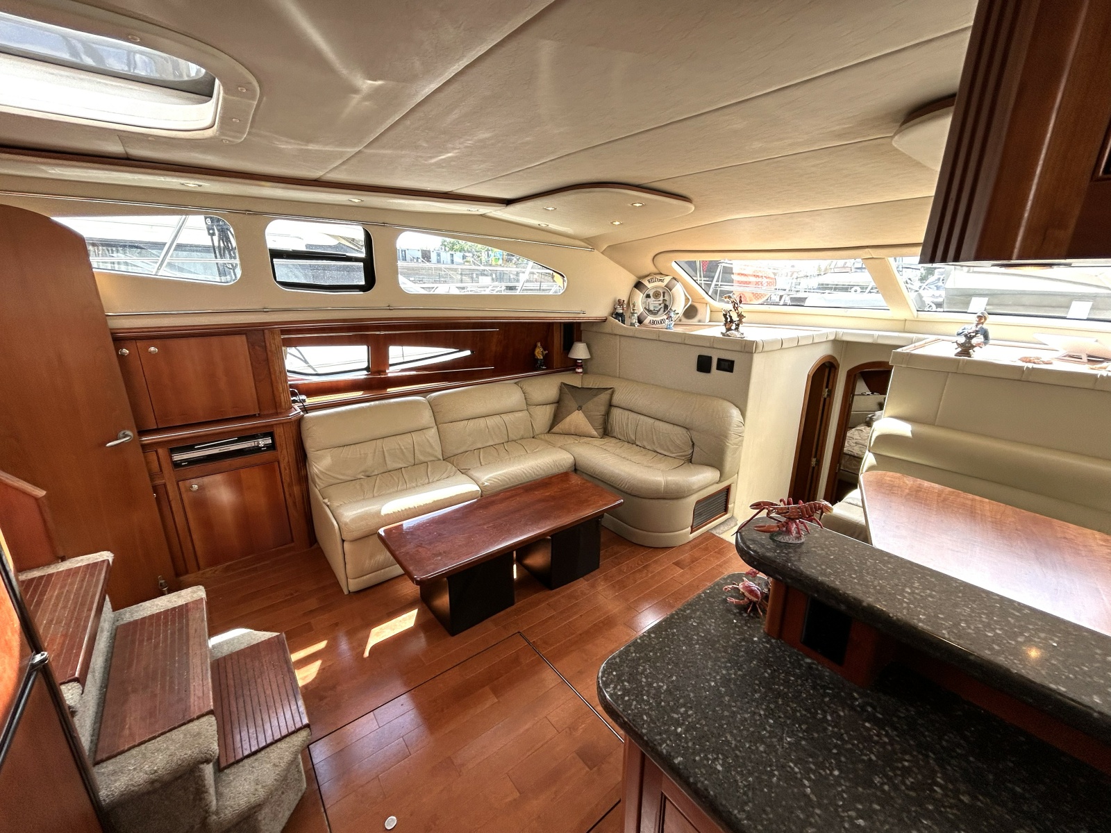 2007 Cruisers Yachts 455