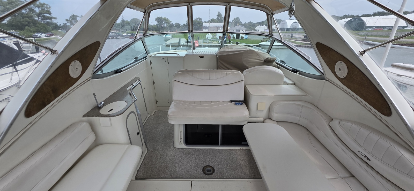 2000 Maxum 3300SCR