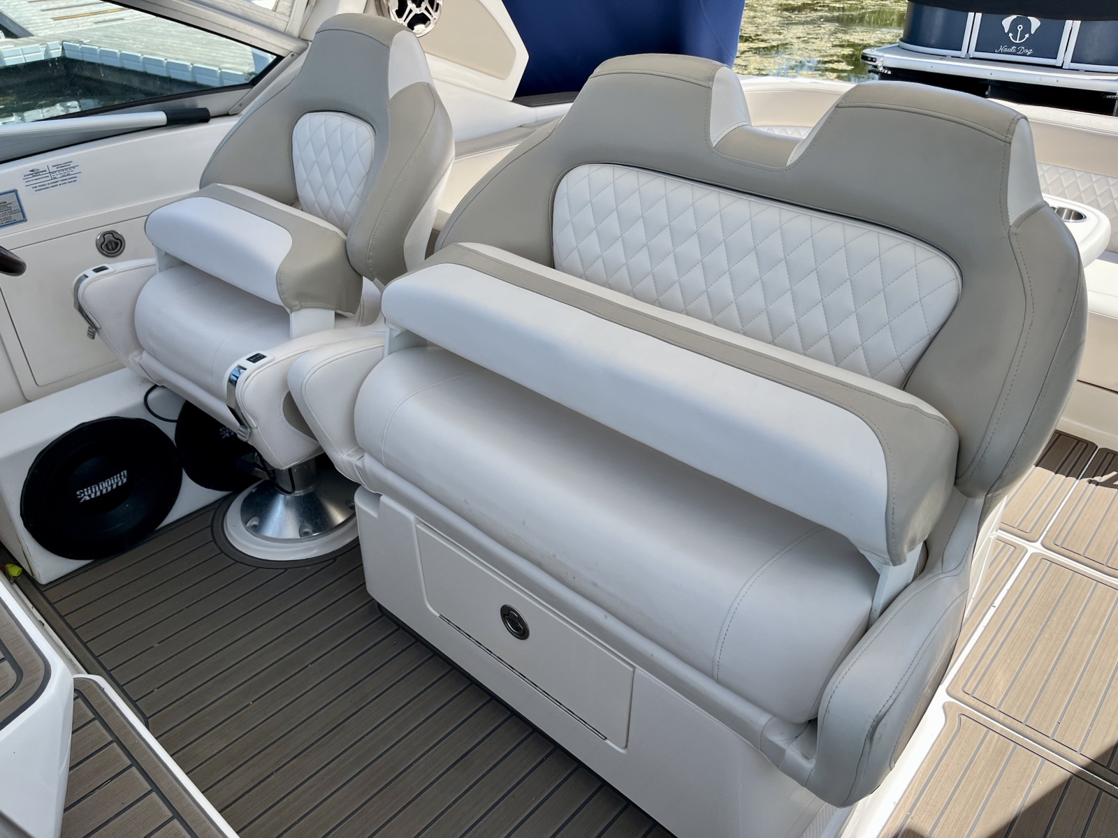 2012 Chaparral 330 Signature