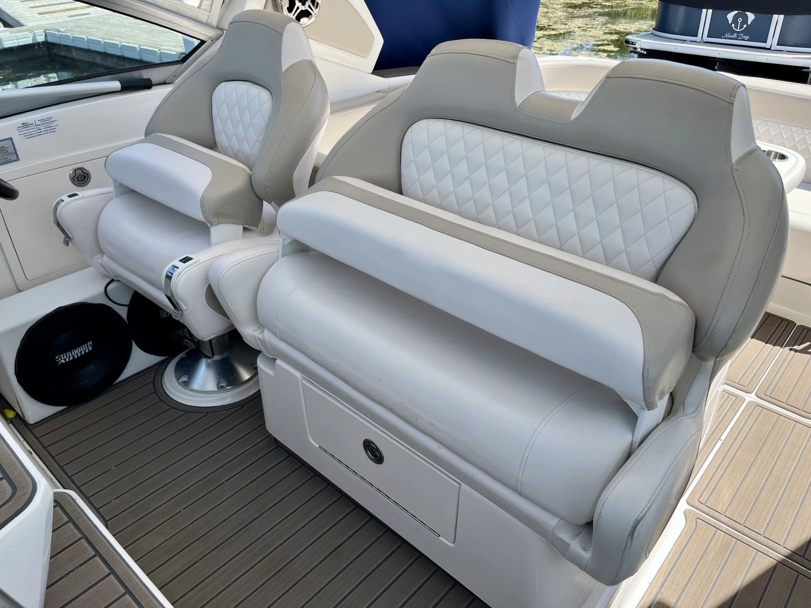 2012 Chaparral 330 Signature