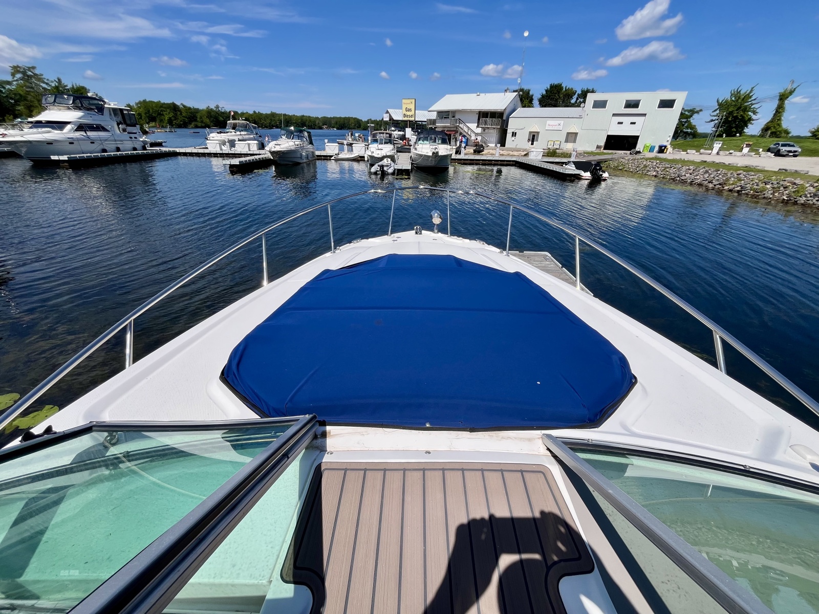 2012 Chaparral 330 Signature