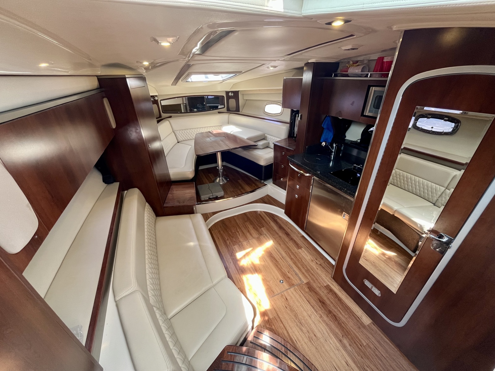 2012 Chaparral 330 Signature