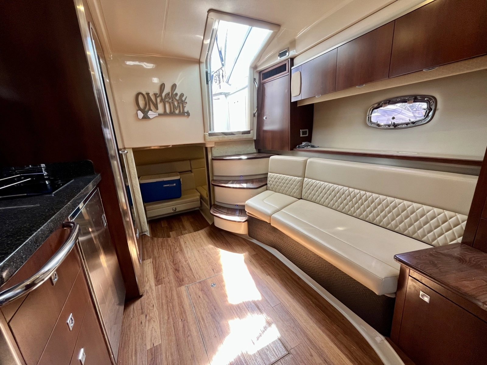 2012 Chaparral 330 Signature