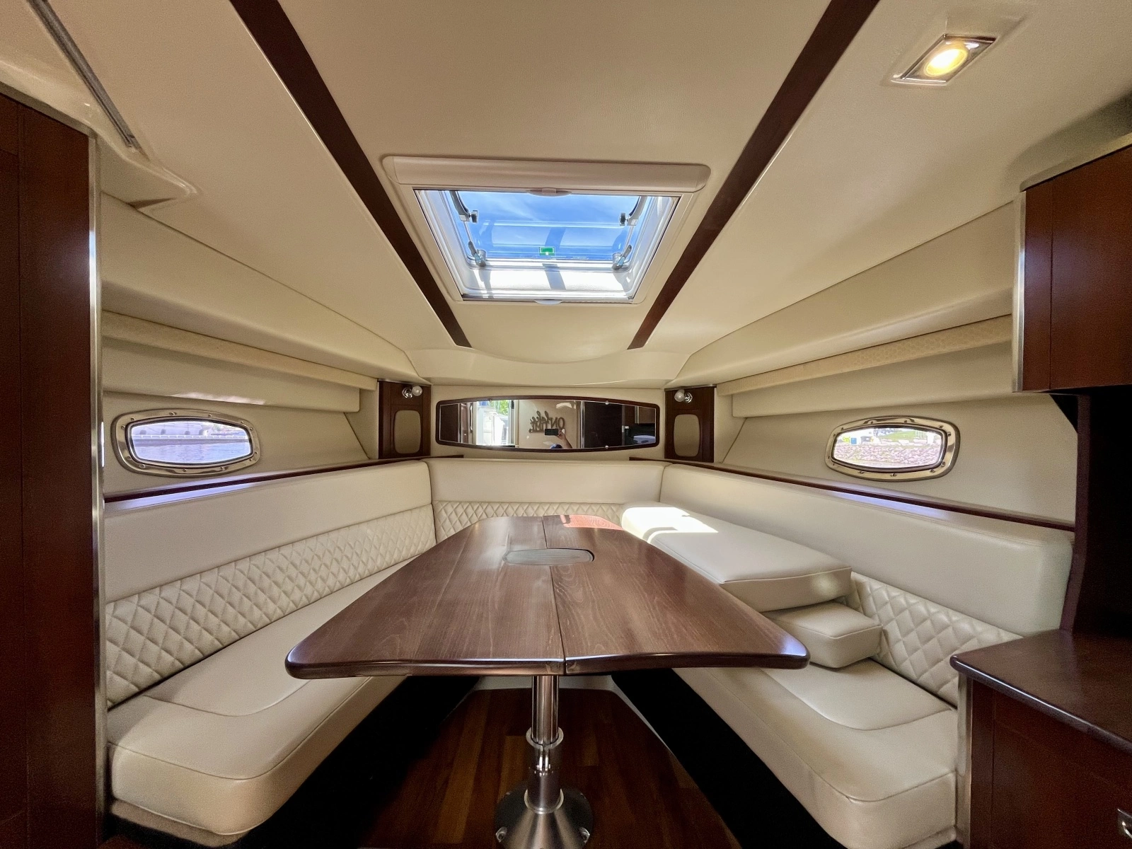 2012 Chaparral 330 Signature
