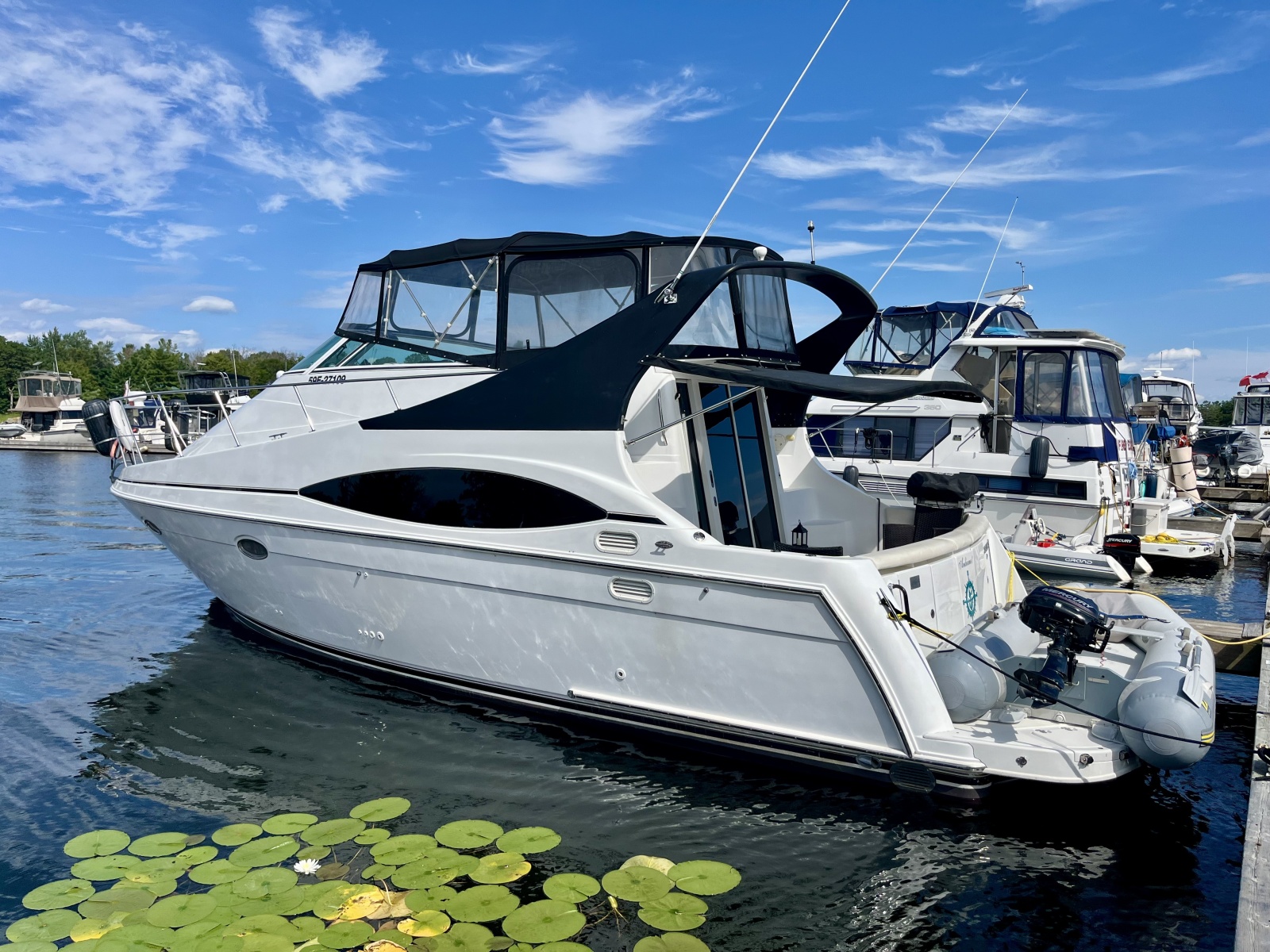 1999 Carver 350 Mariner 35