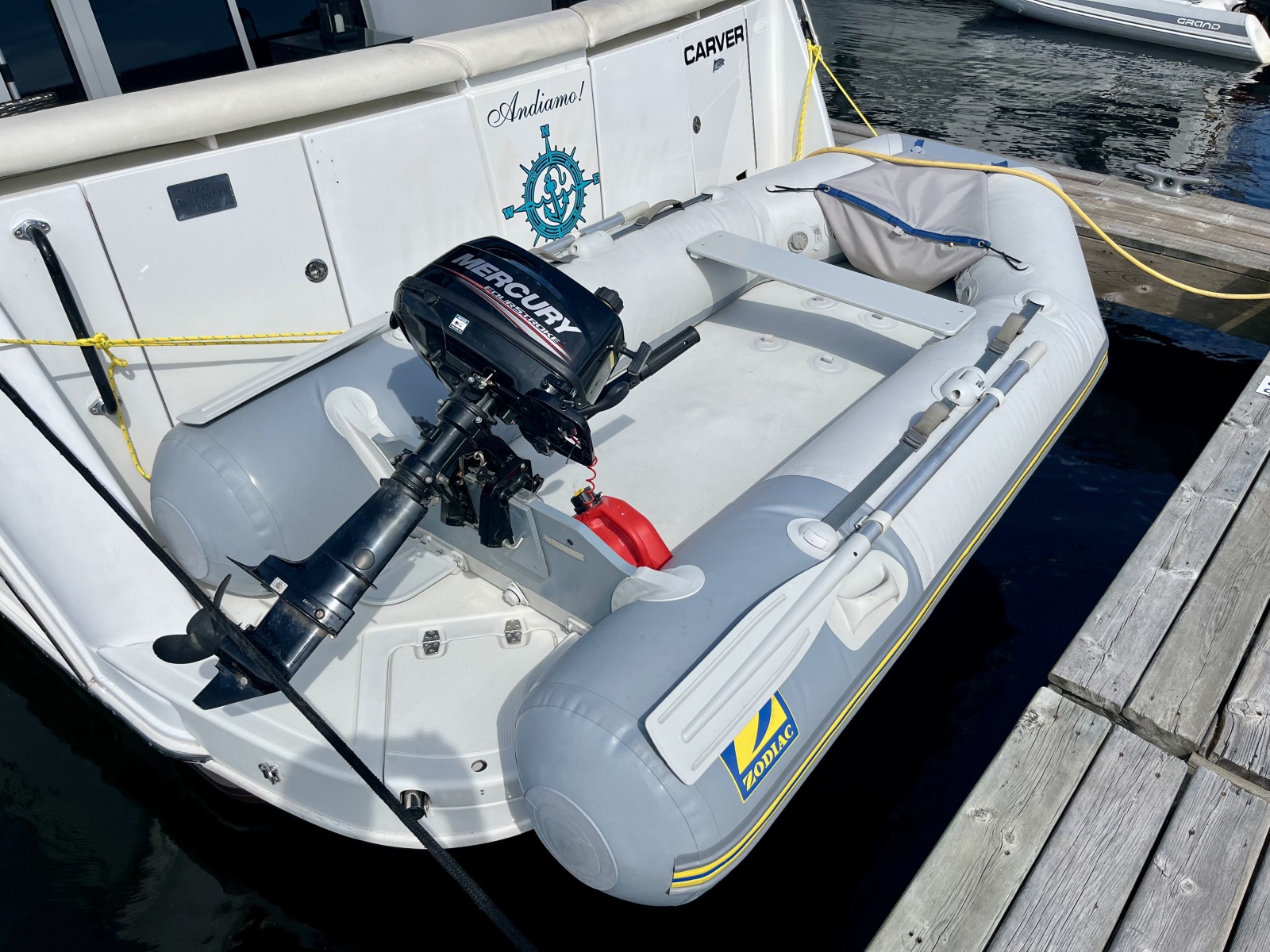 1999 Carver 350 Mariner 35