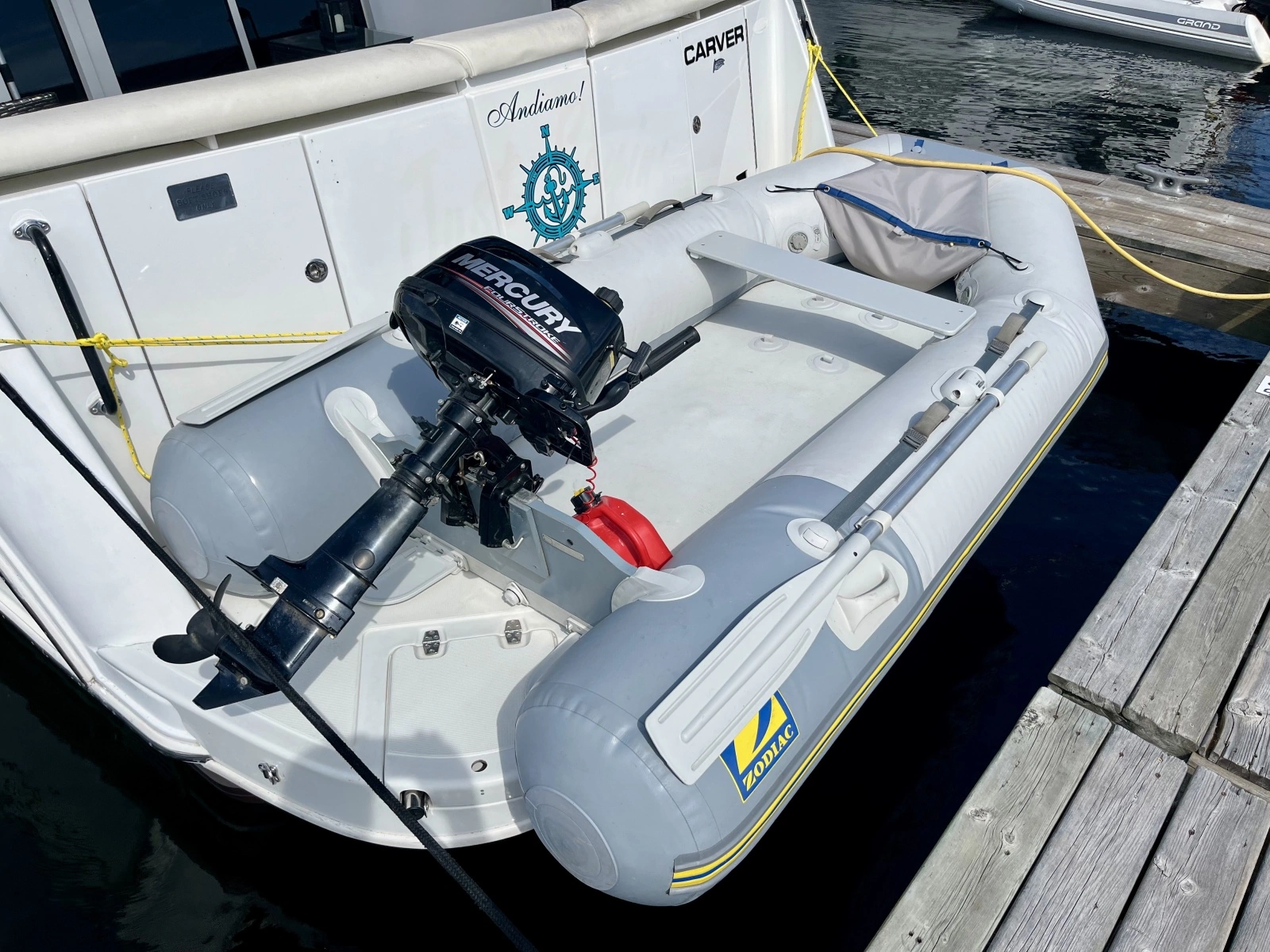 1999 Carver 350 Mariner 35