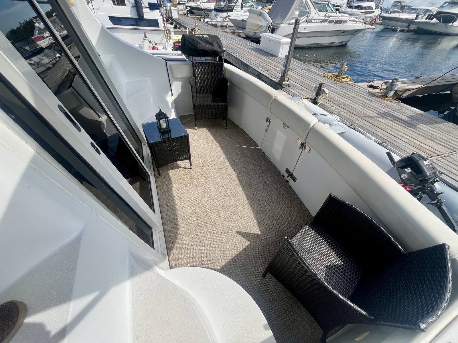 1999 Carver 350 Mariner 35