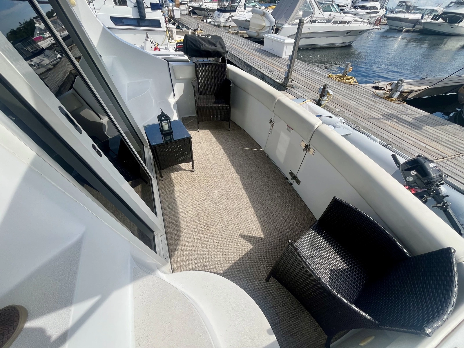 1999 Carver 350 Mariner 35