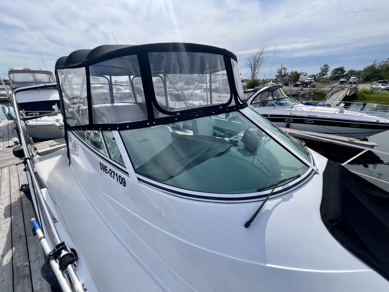 1999 Carver 350 Mariner 35