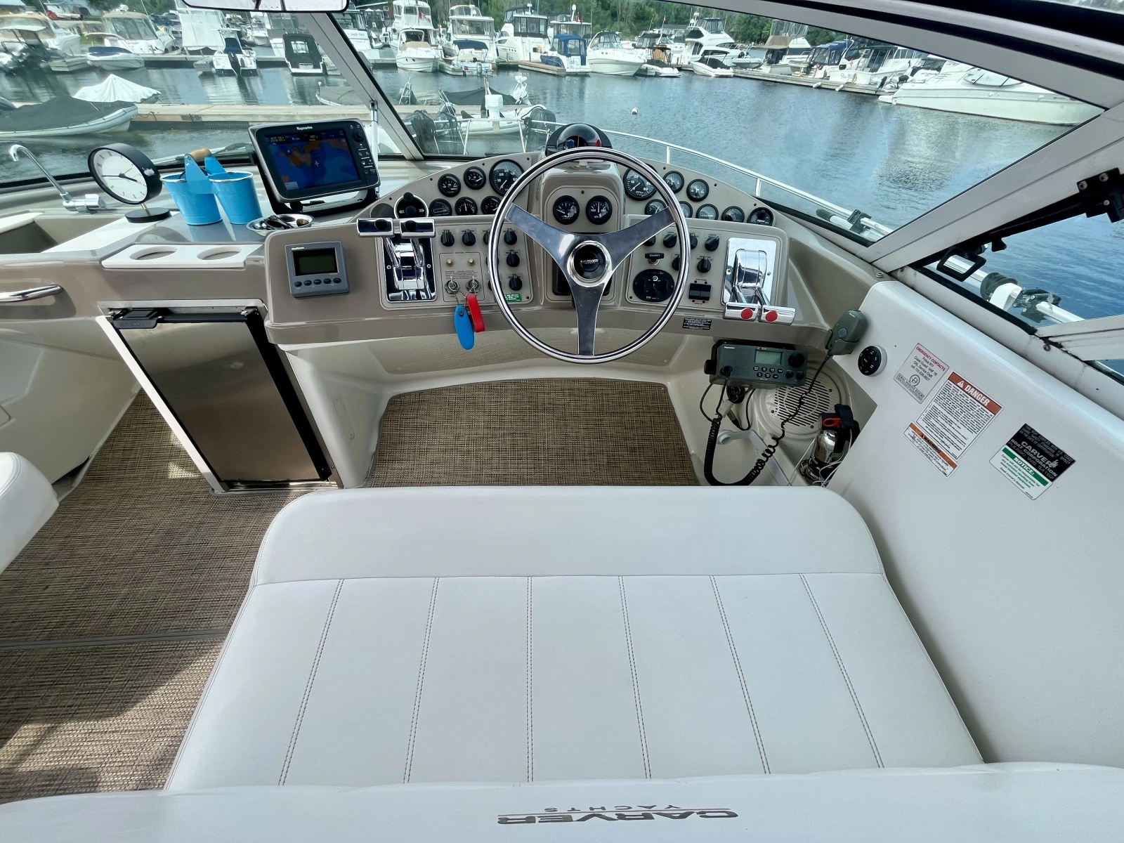 1999 Carver 350 Mariner 35