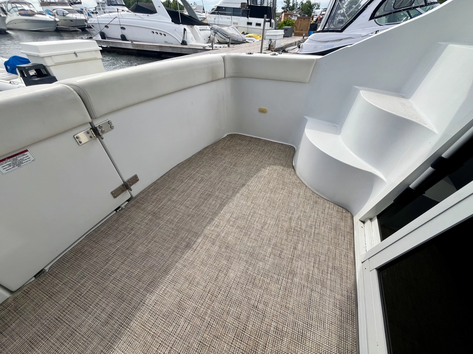 1999 Carver 350 Mariner 35