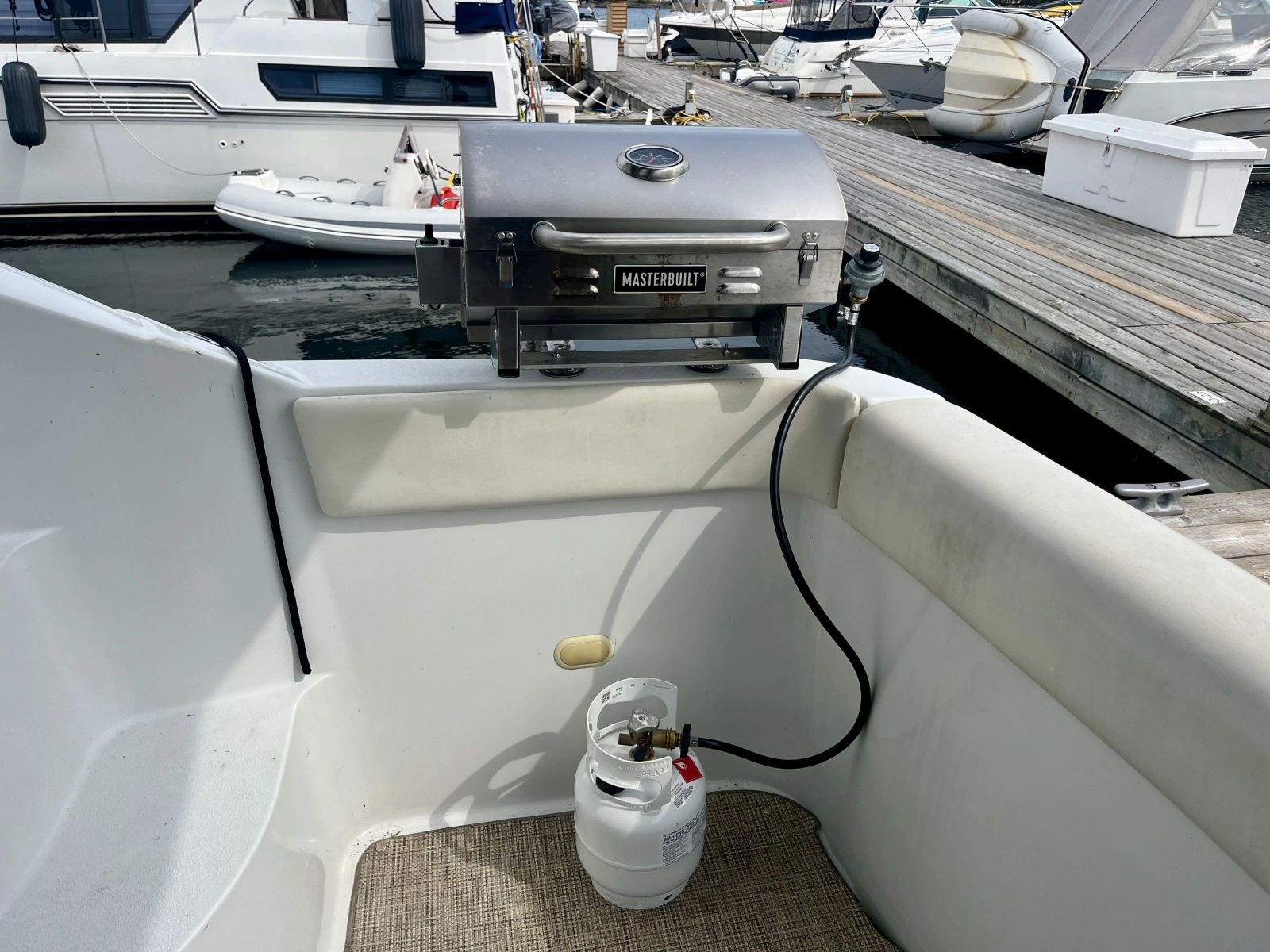 1999 Carver 350 Mariner 35