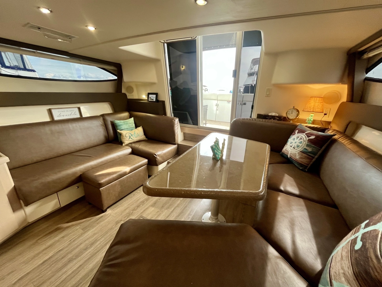 1999 Carver 350 Mariner 35