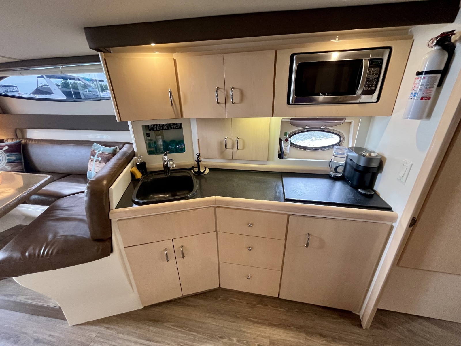 1999 Carver 350 Mariner 35