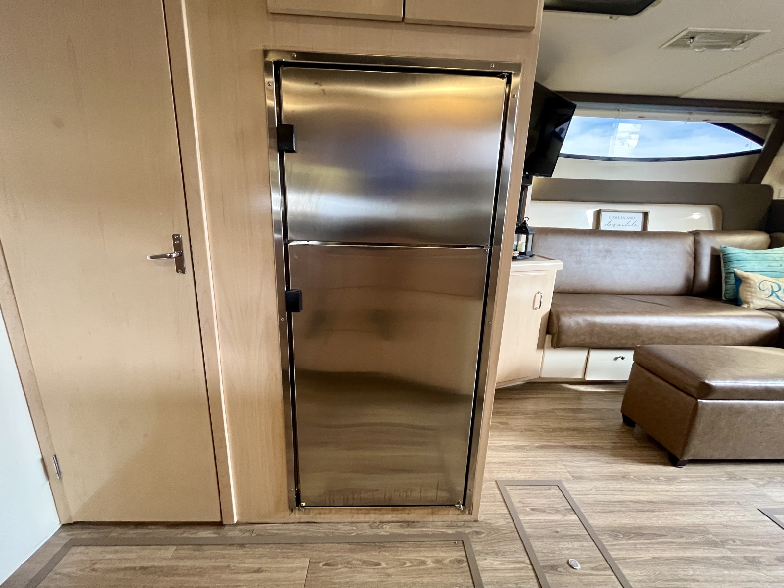1999 Carver 350 Mariner 35