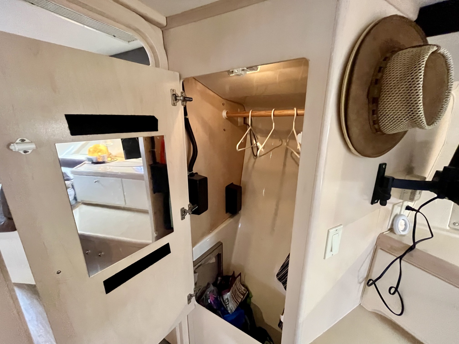 1999 Carver 350 Mariner 35