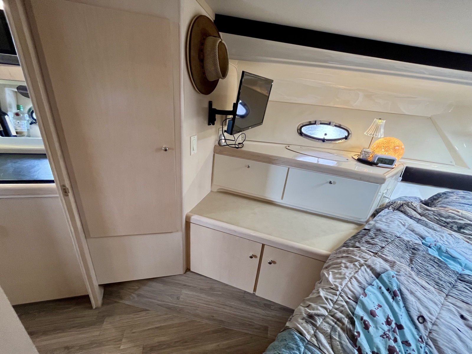 1999 Carver 350 Mariner 35