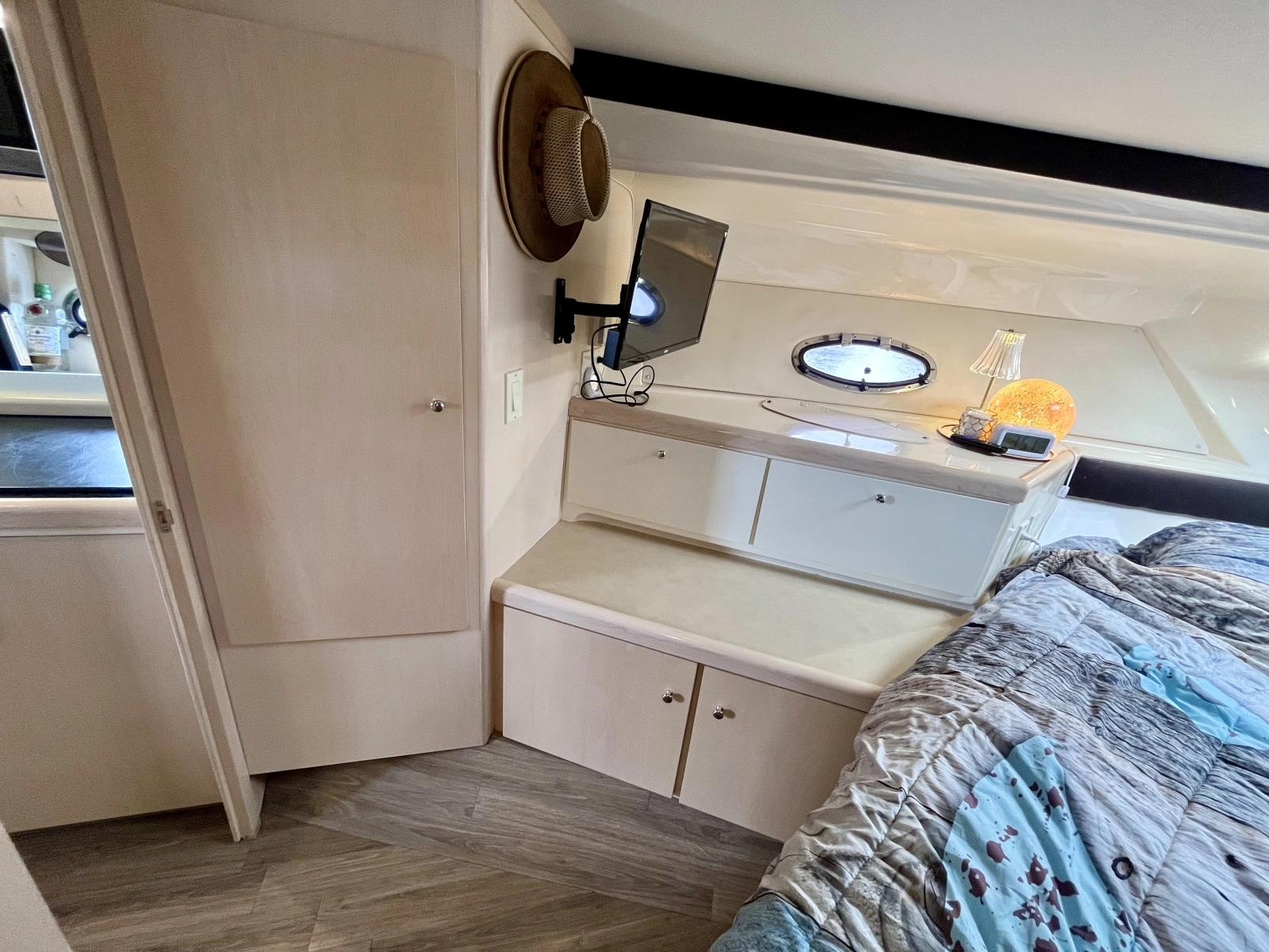 1999 Carver 350 Mariner 35