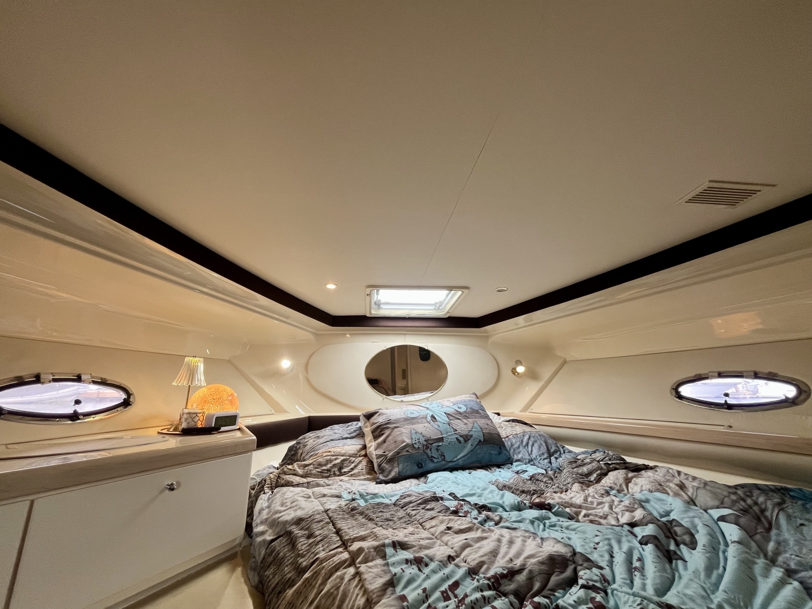 1999 Carver 350 Mariner 35