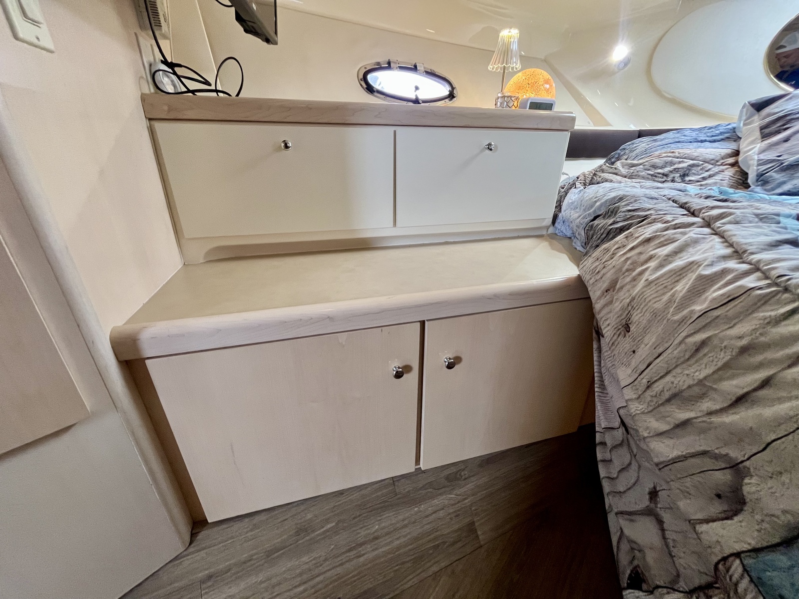 1999 Carver 350 Mariner 35