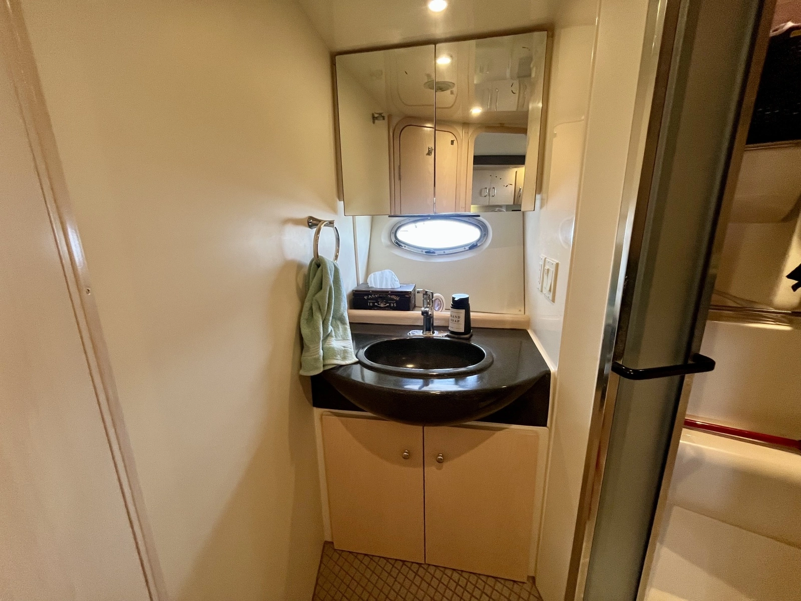 1999 Carver 350 Mariner 35