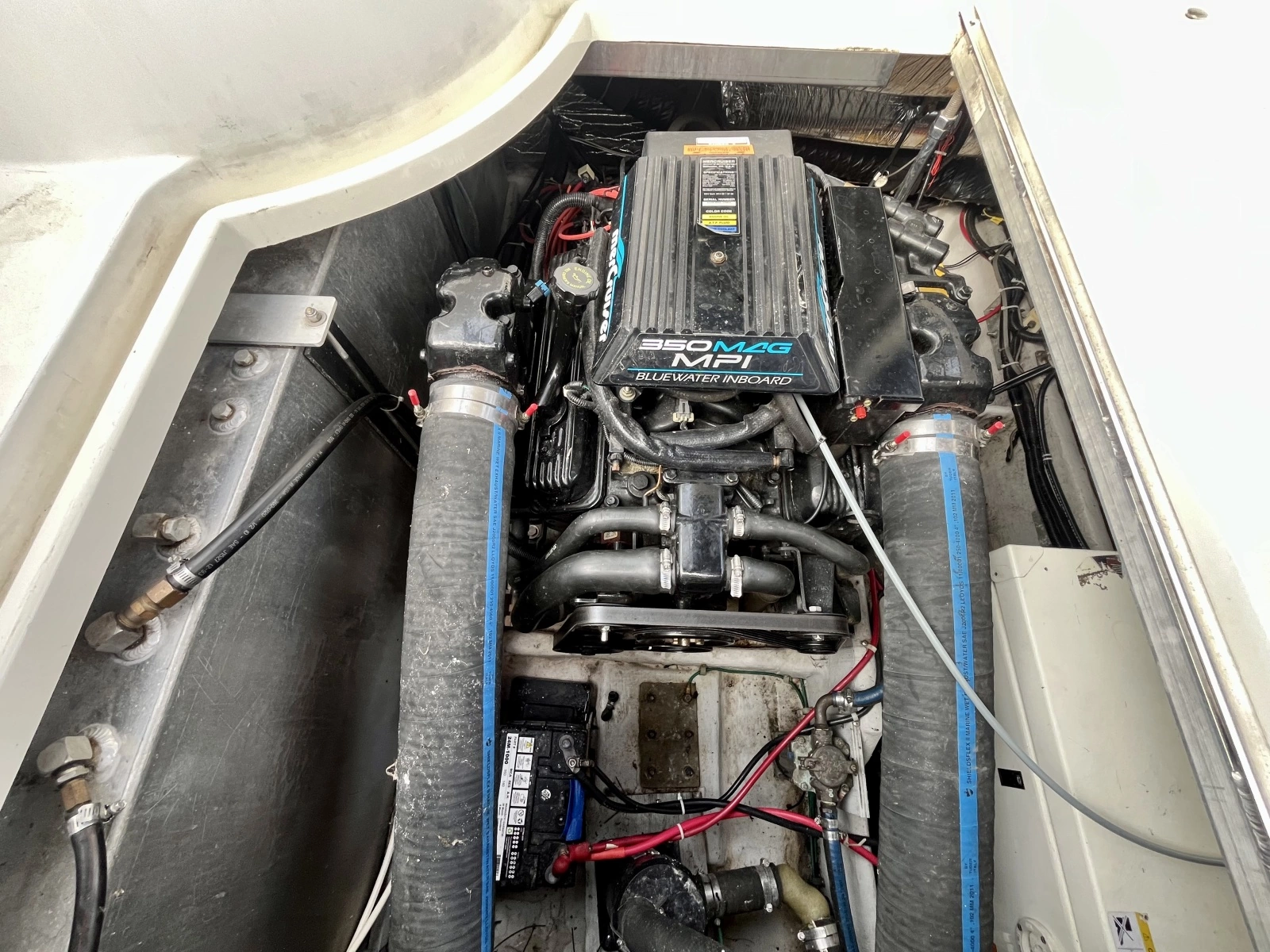 1999 Carver 350 Mariner 35
